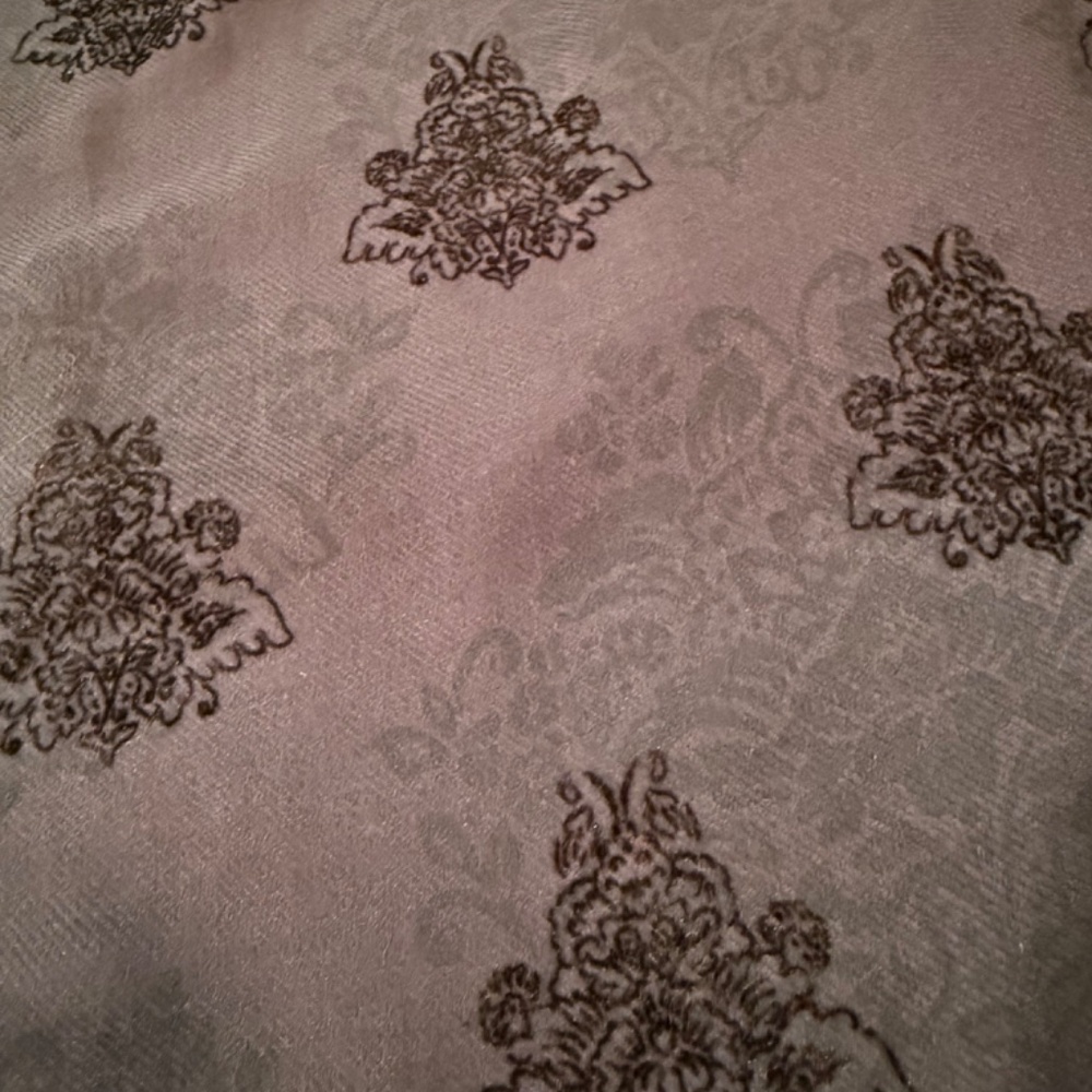 Brooks Brothers Embroidered Scarf - NEW with tags - Picture 2 of 4